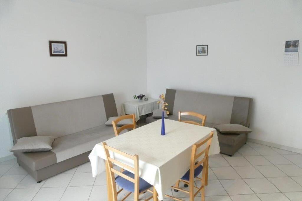 Apartments Jasmin Barbat na Rabu Extérieur photo